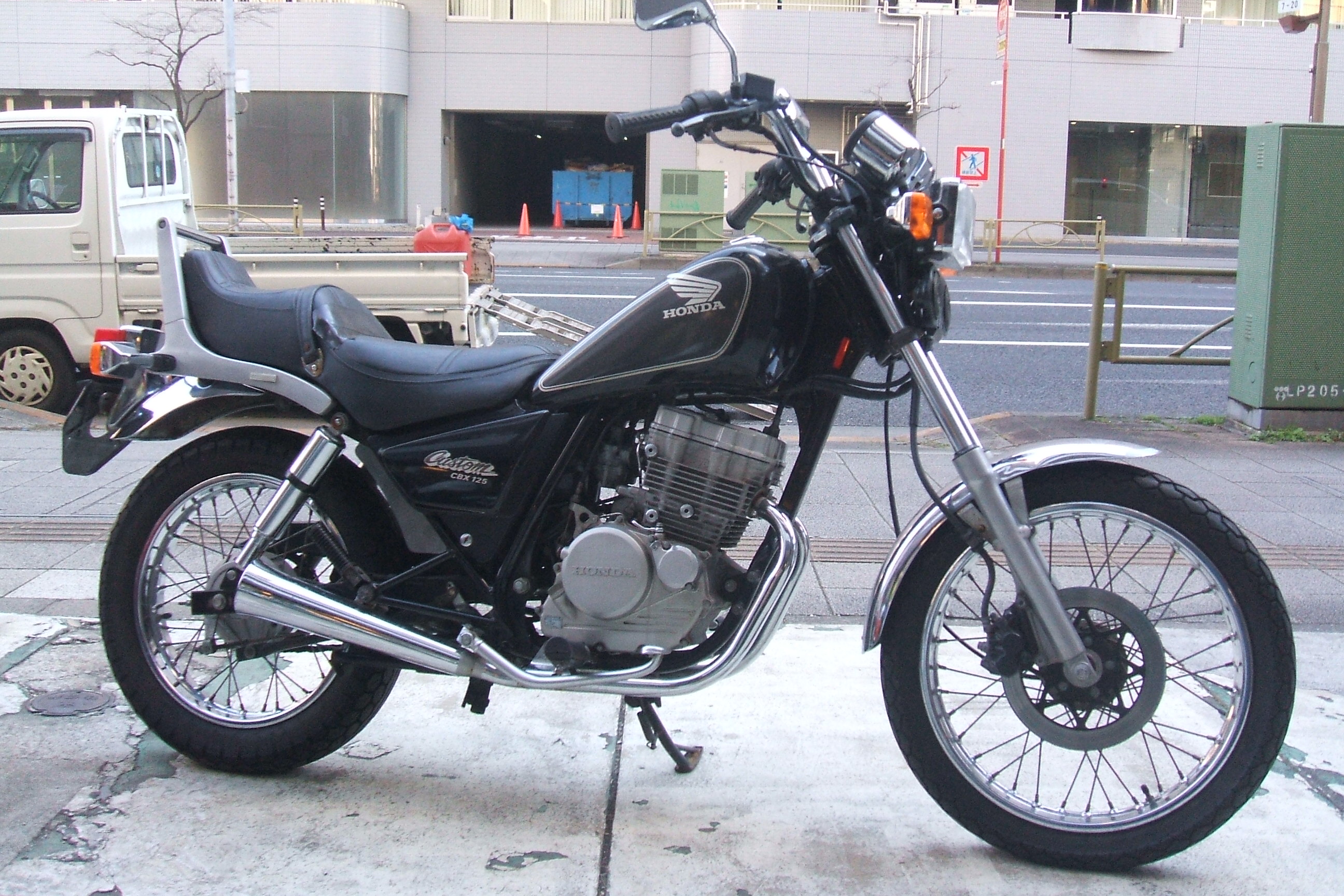 ホンダ CBX125カスタム 希少ブーメランホイール